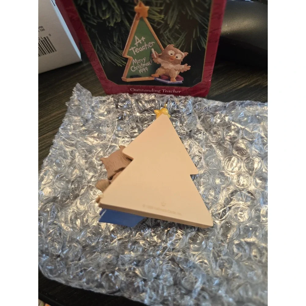 Hallmark Keepsake Ornament 1999 Outstanding Teacher Owl A+ Chalkboard Vintage‎